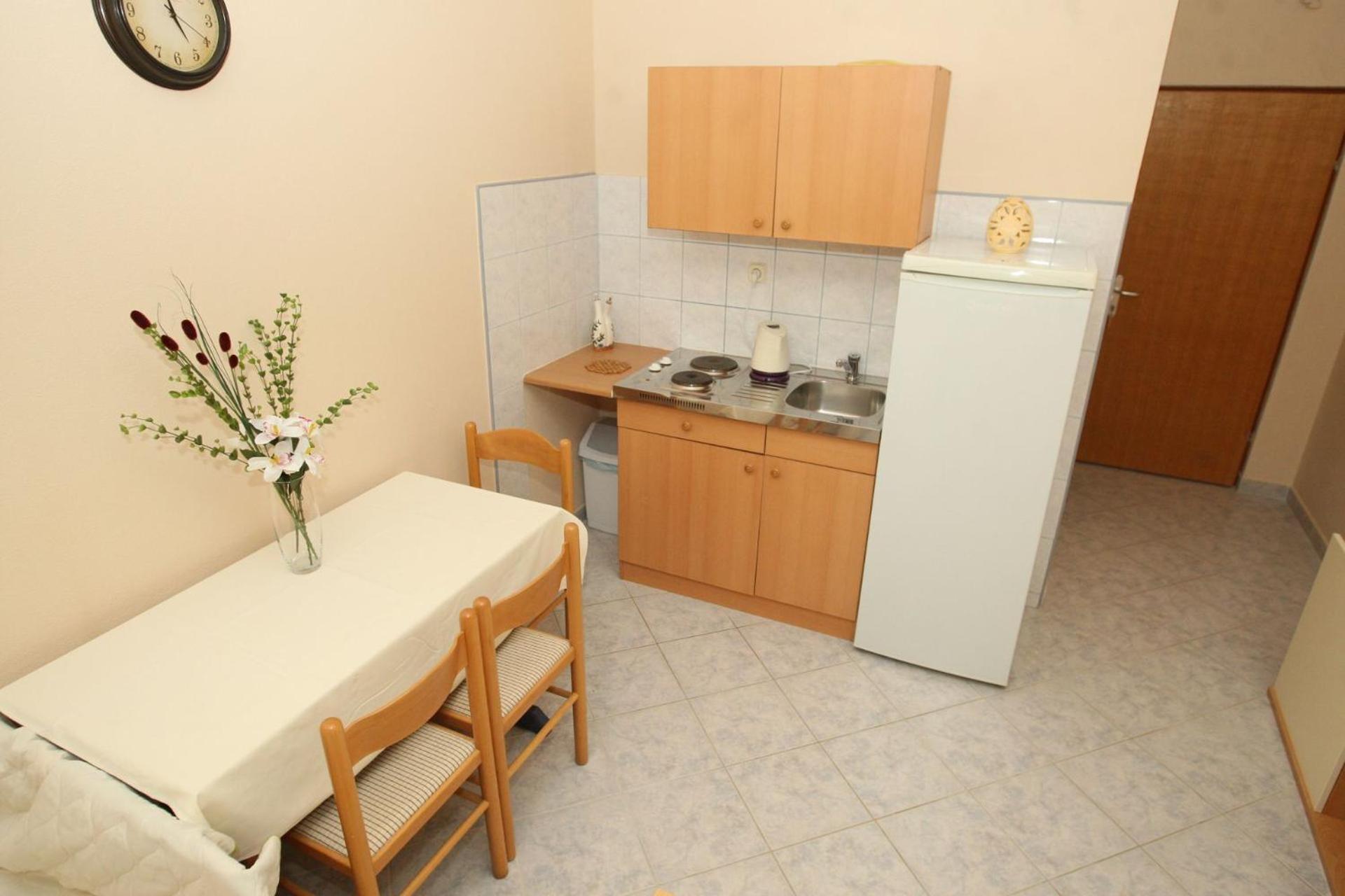 Apartments Mladen Vrsi Εξωτερικό φωτογραφία
