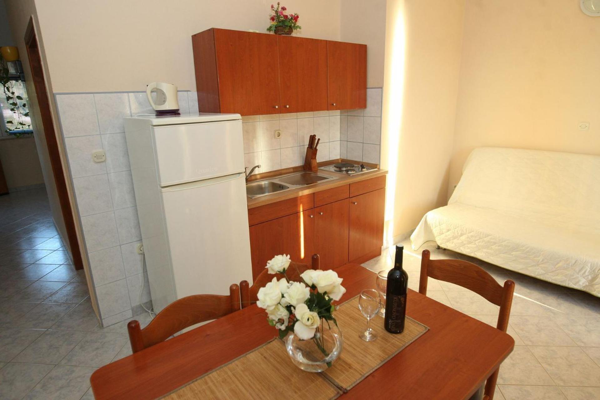 Apartments Mladen Vrsi Εξωτερικό φωτογραφία